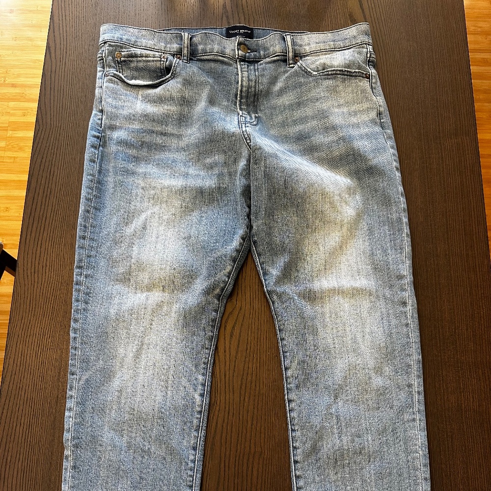 Lucky Brand 410 Athletic Straight Premium Coolmax Stretch Jean